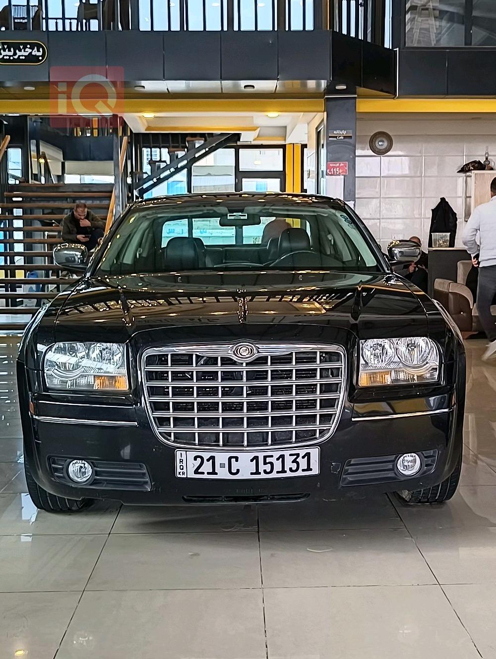 كرايسلر 300